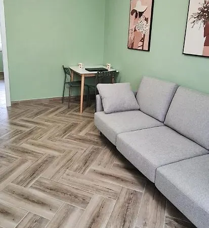 Apartamento 2v1 - Blloku Zy Tirana