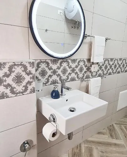 公寓 2v1 - Blloku Zy 地拉那