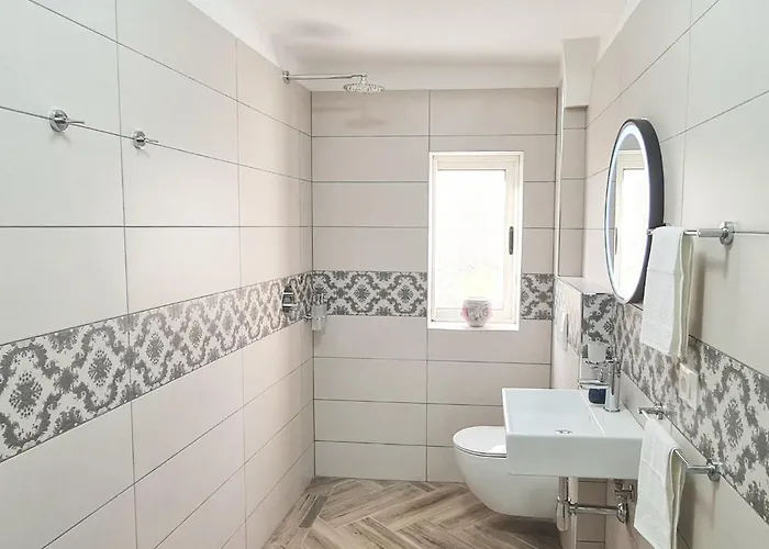 Apartament 2v1 - Blloku Zy Tirana